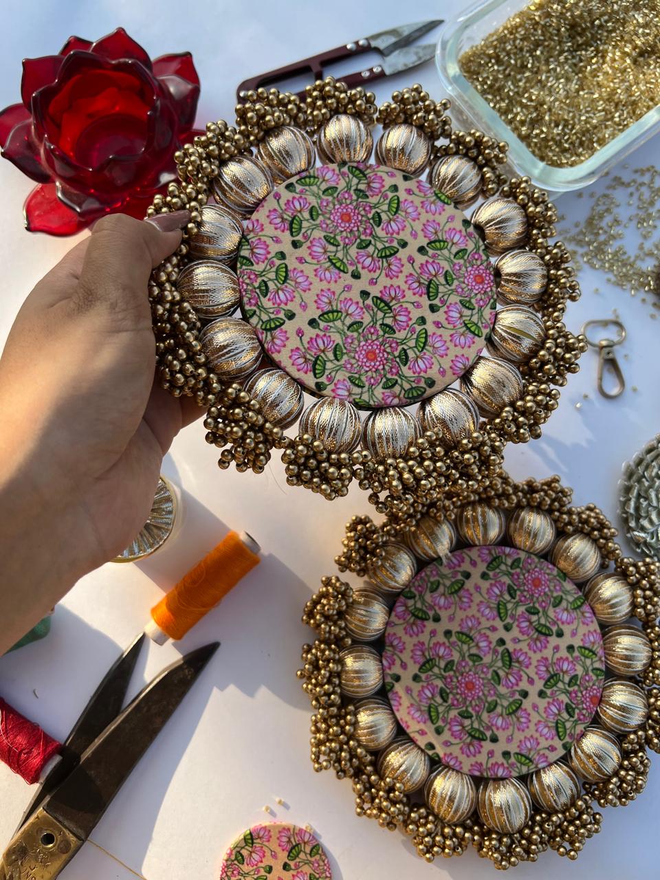 JOKER POKER PALLETS: OG Inflorescence & Lemon Yellow Congruous Divine Pichwai