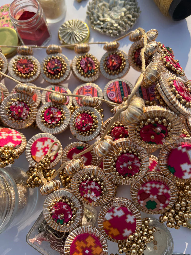 Bling Cling Bottle Green Navratna Patola + Pastel Pistachio Inflorescence Divine Pichwai (FLEXIBLE)