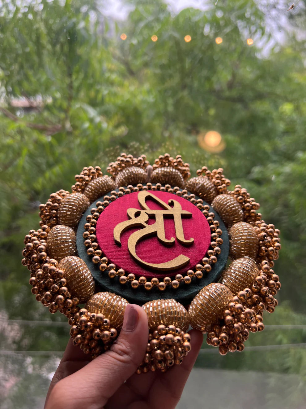 SHRI Solid Maroon Pallet